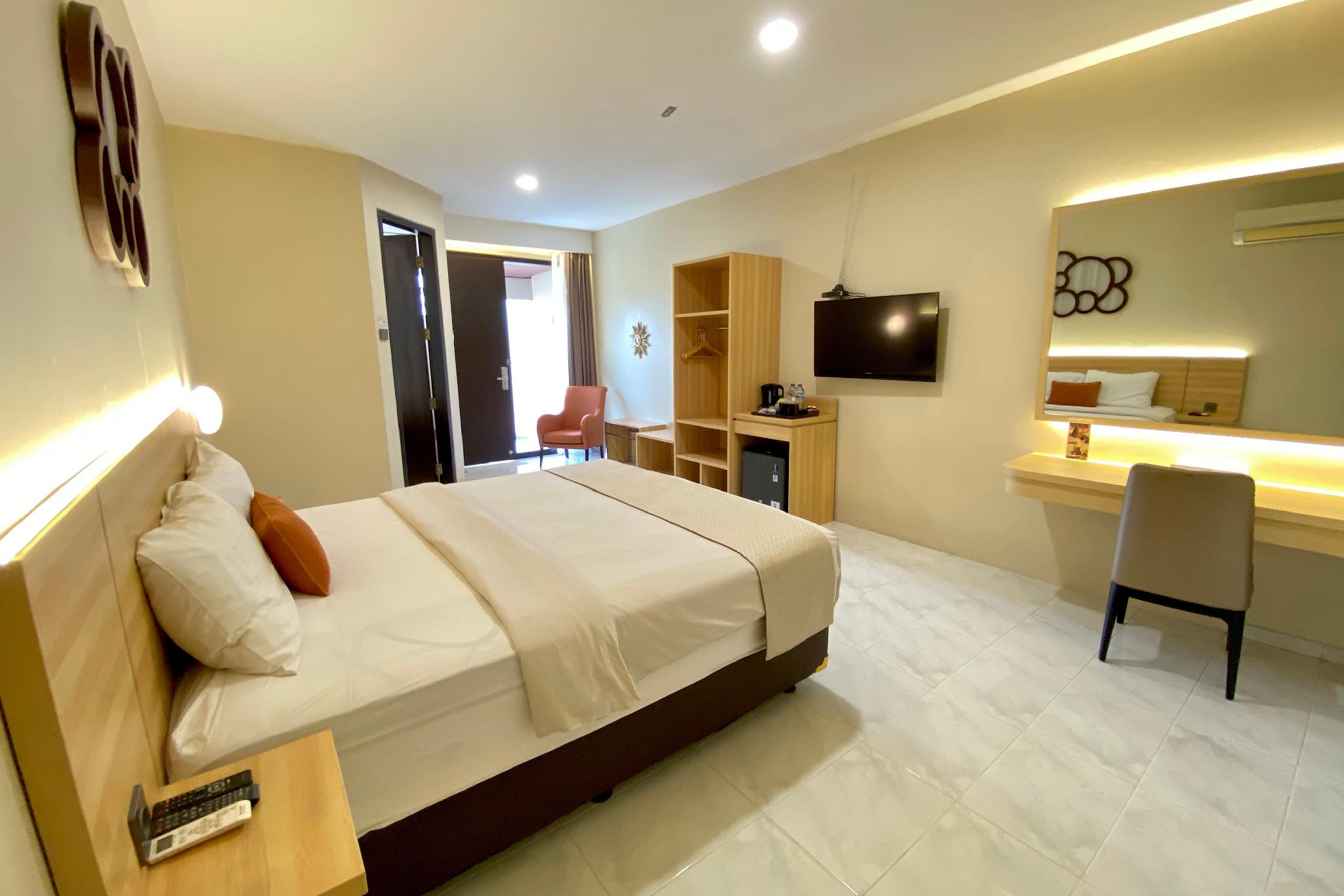 Hotel Plaza Semarang 7/24