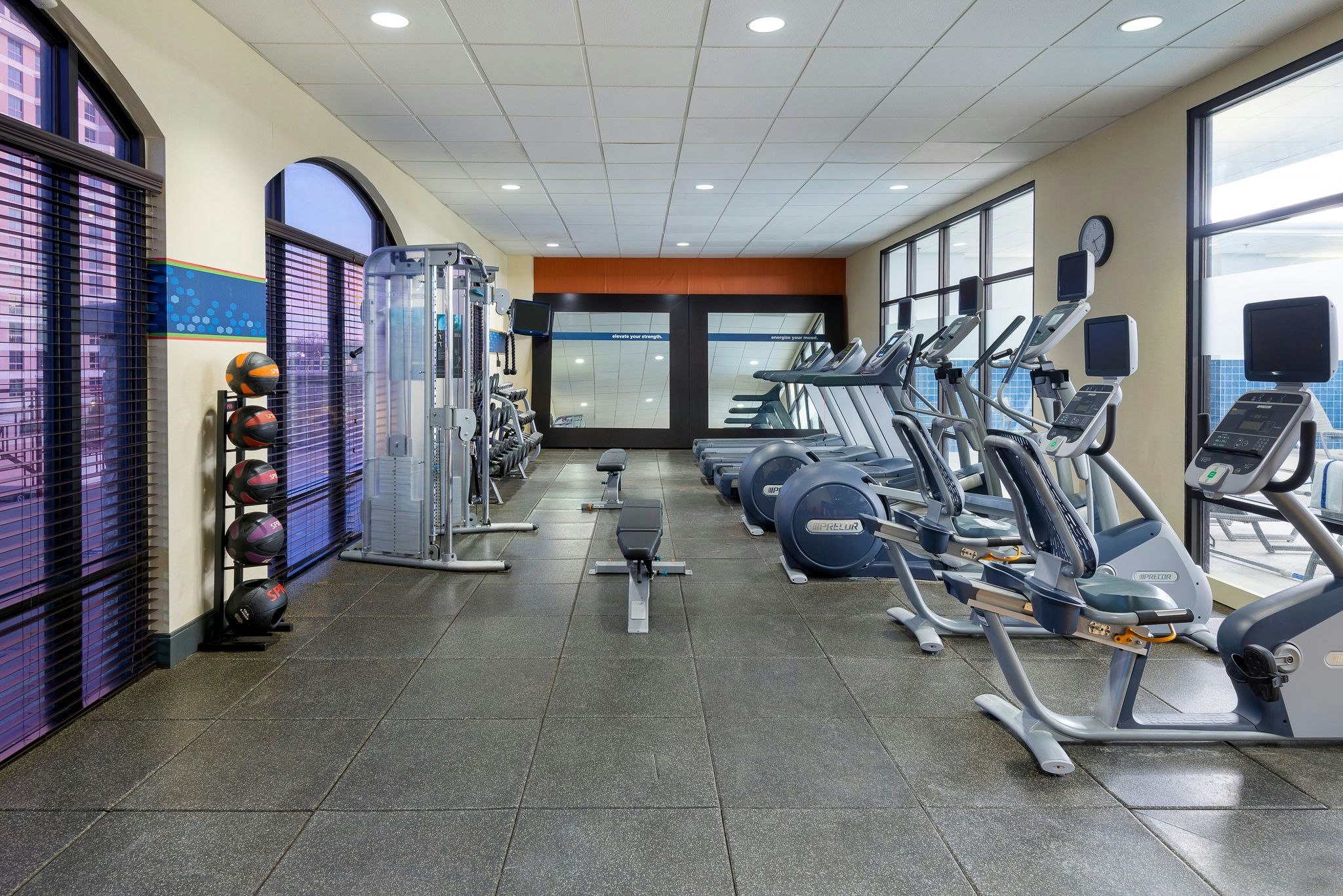 Hampton Inn & Suites Kansas City-Country Club Plaza 28/57