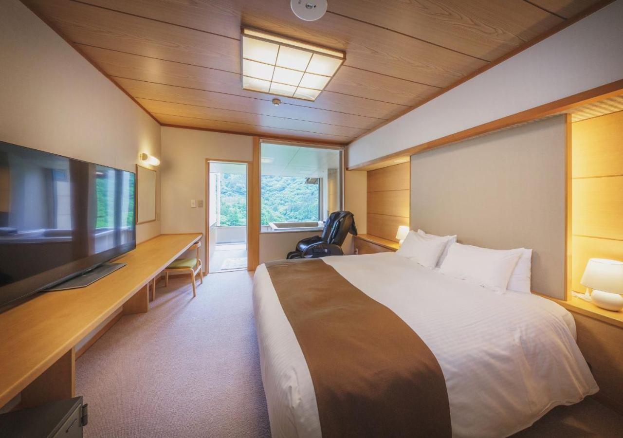 Deluxe, Double Bed, Valley View, Outdoor Bath، Marumine Kanko Hotel 2/3