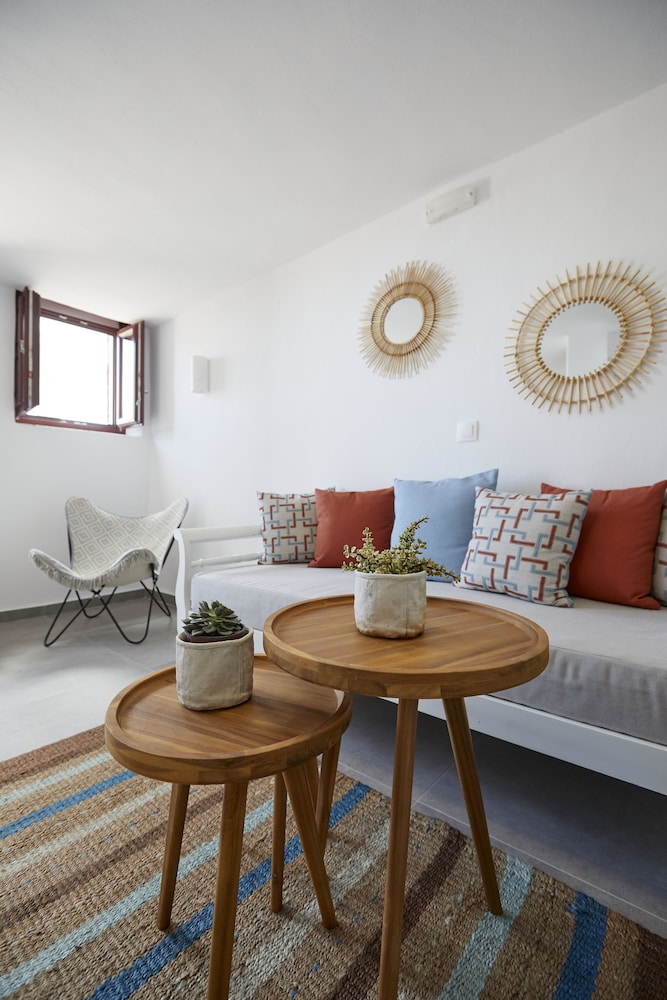 Nano Suites 31/50