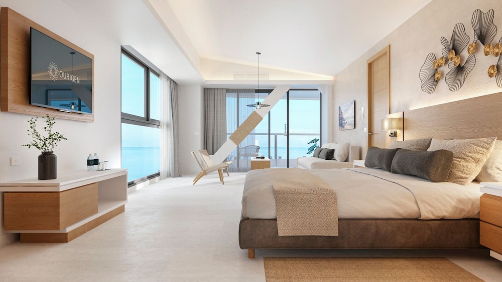 SUNSET, SUITE, OCEAN FRONT