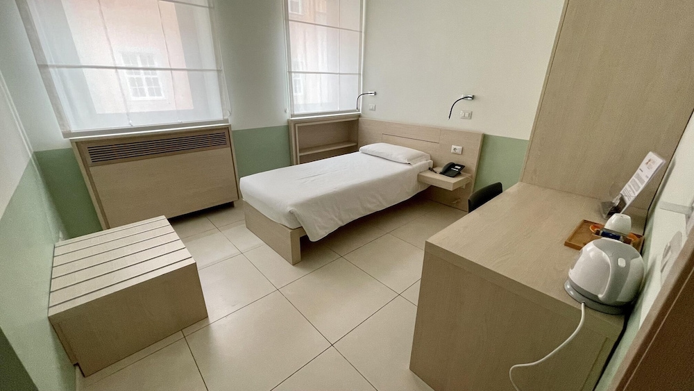 ECONOMY, SINGLE, SINGLE BED
