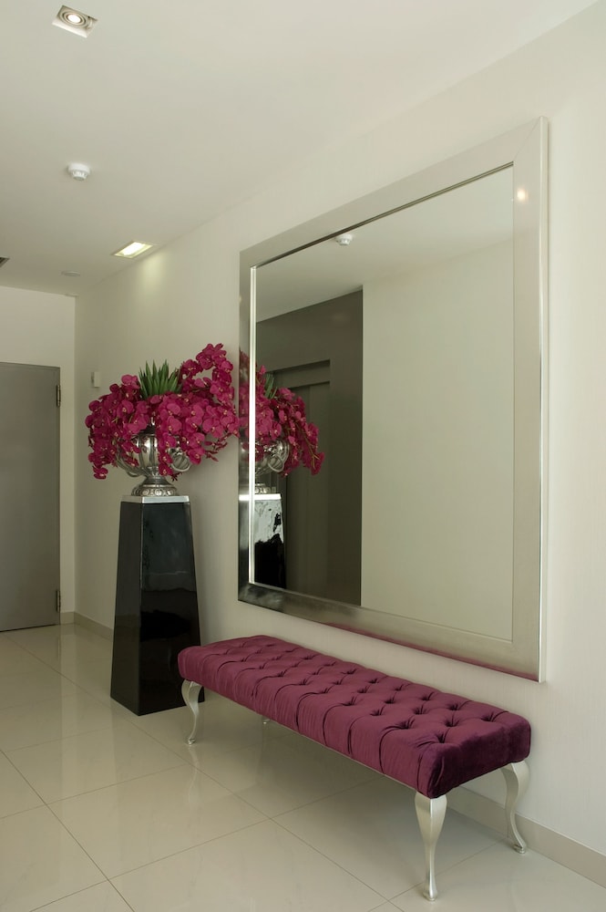 Genesis Hotel 19/30