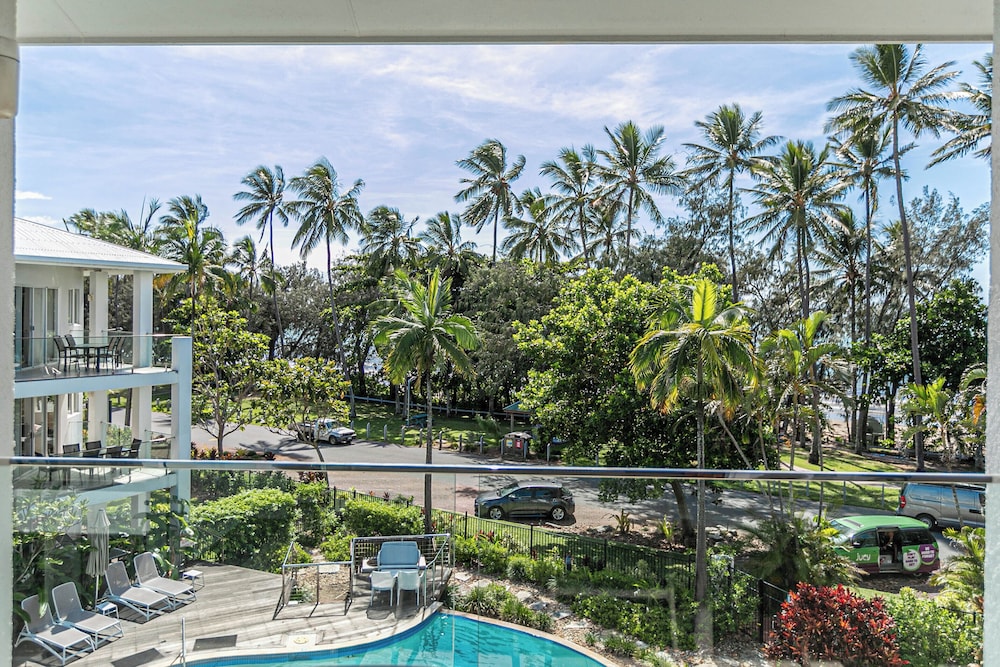 Beaches Port Douglas 63/69