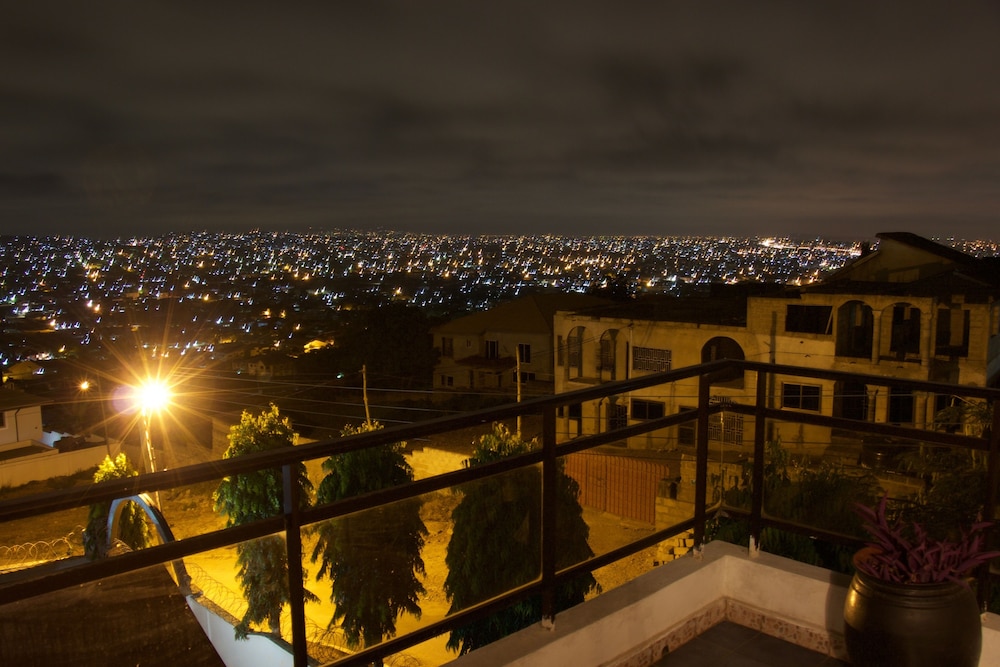 Hill View Hotel Mccarthy Hills 9/67