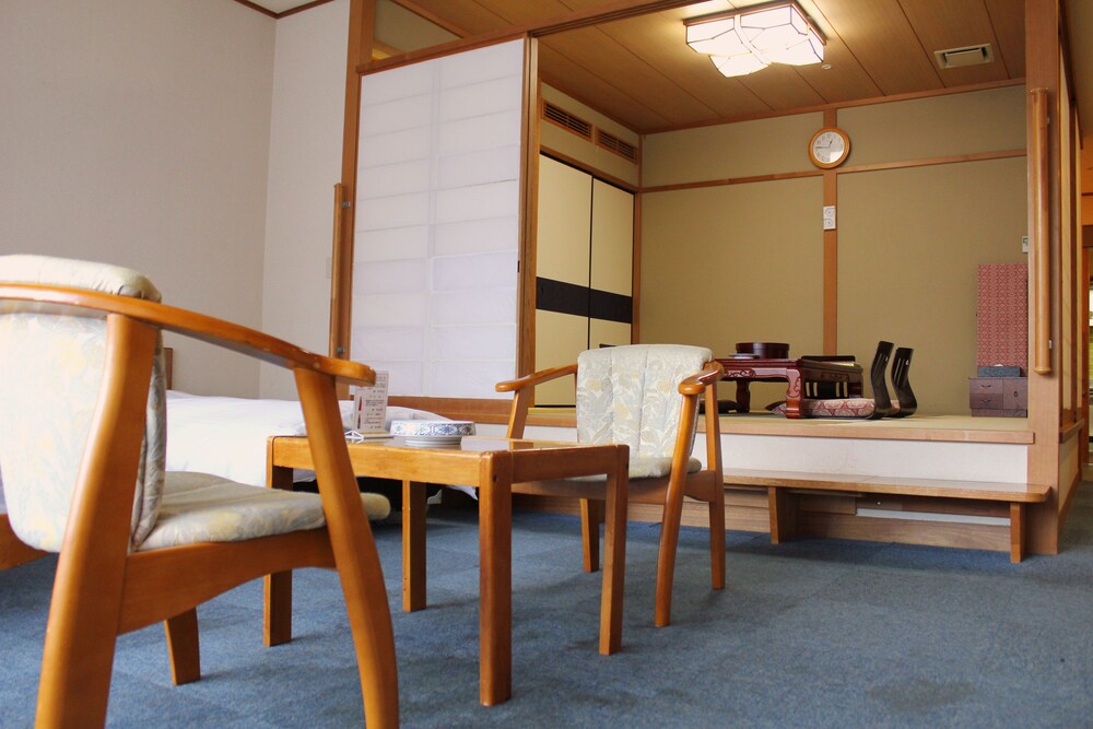 Yunosato Sugina 53/61