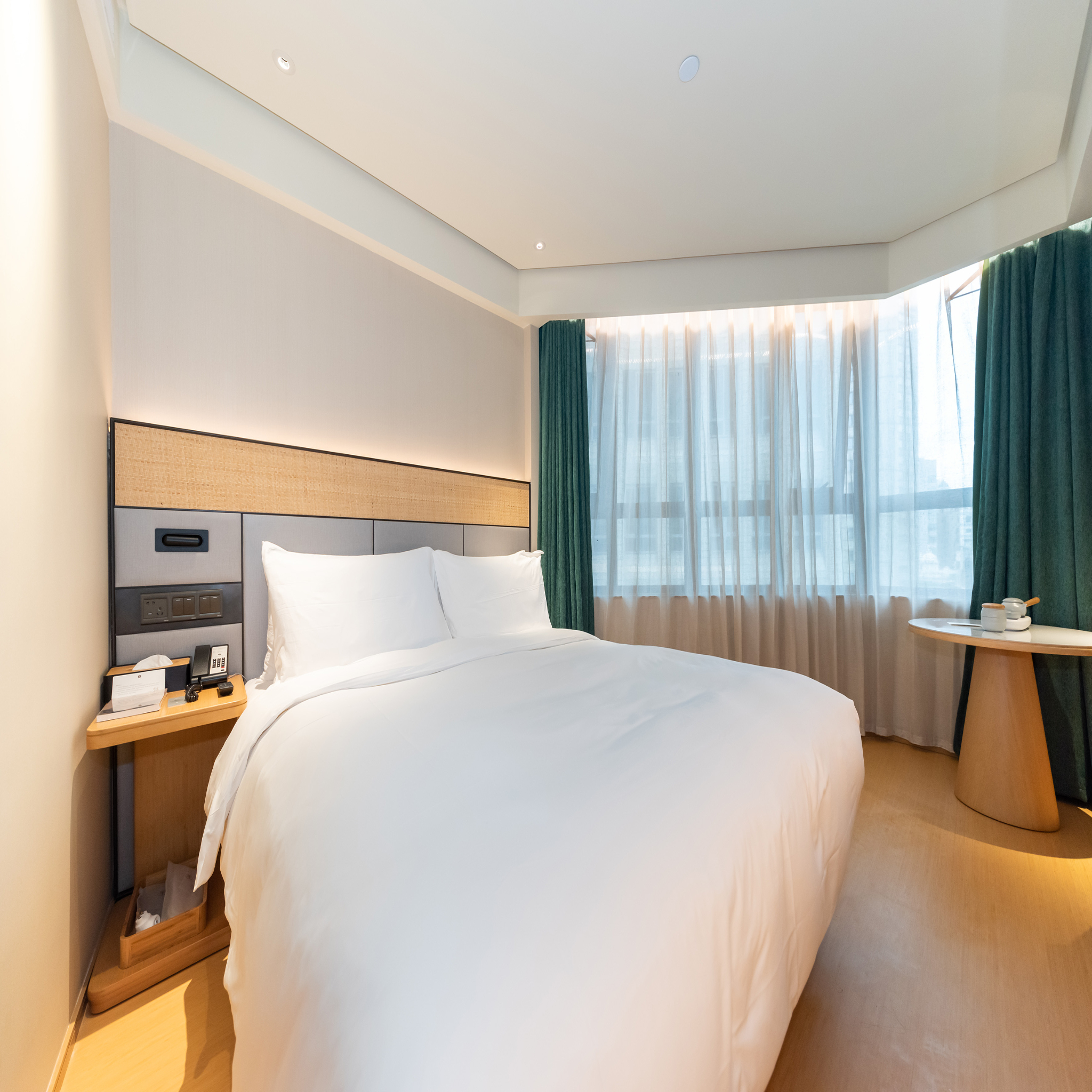 Ji Hotel Shanghai People's Square Nanjing Road Pedestrian Street 14/46
