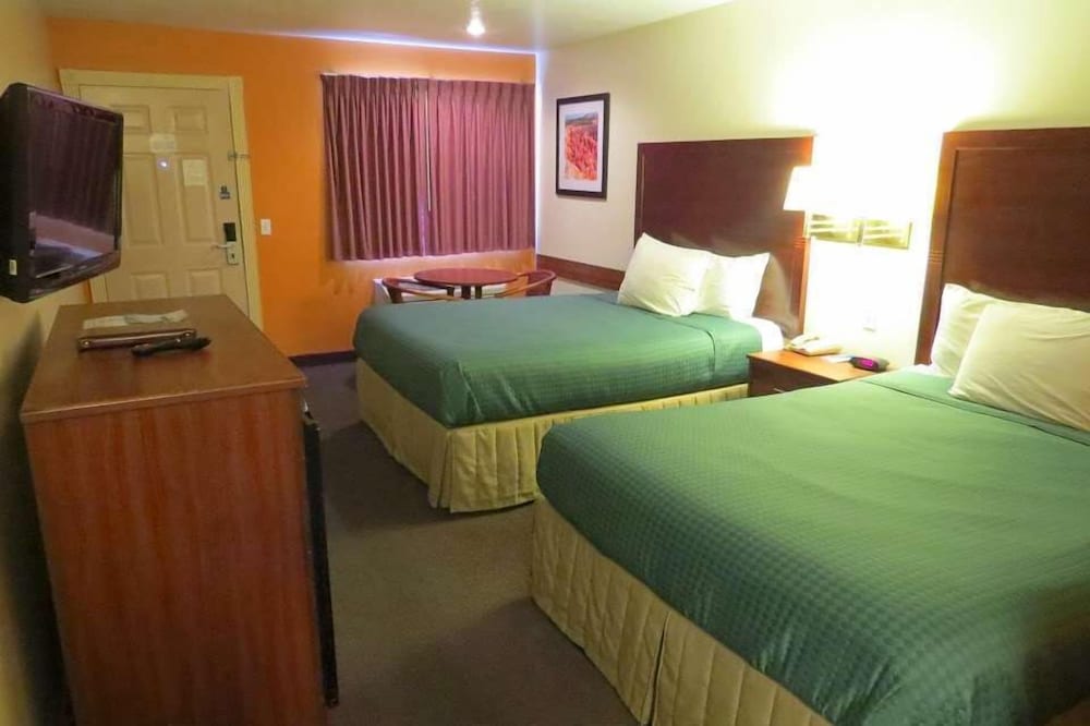 Americas Best Inns-St. George 23/38