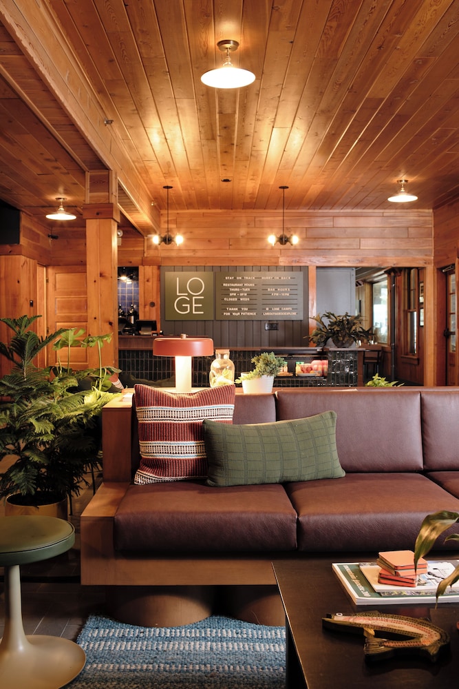Loge Glacier National Park 31/50