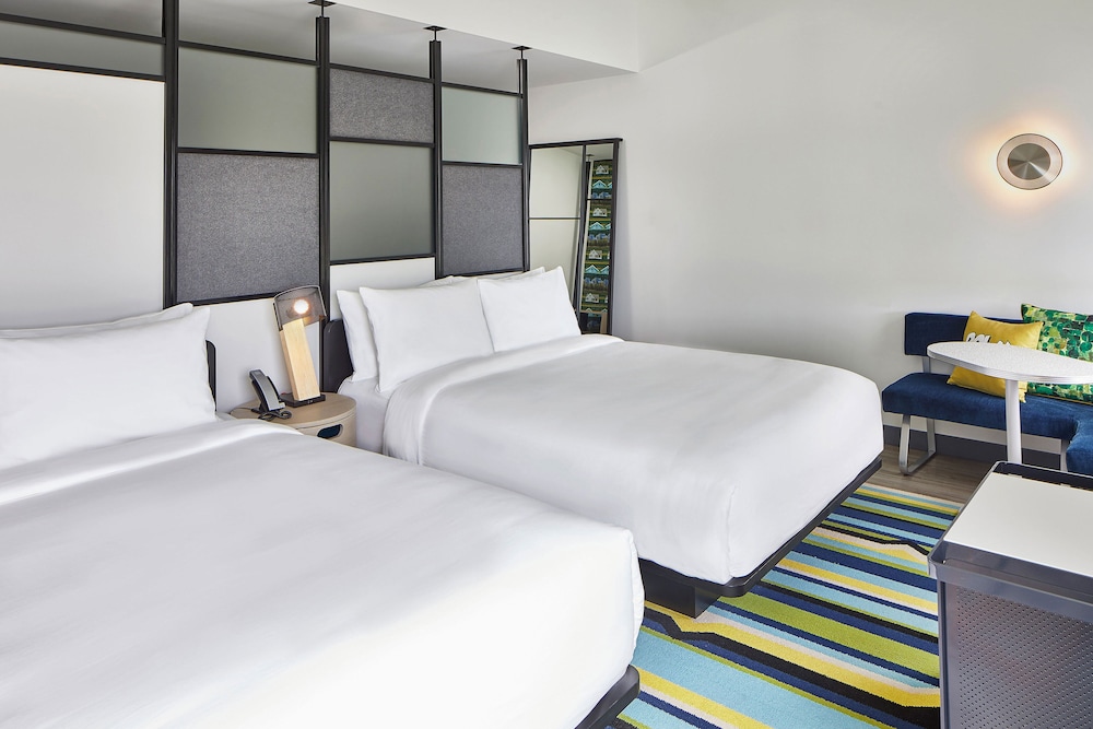 Aloft Chattanooga Hamilton Place 18/62