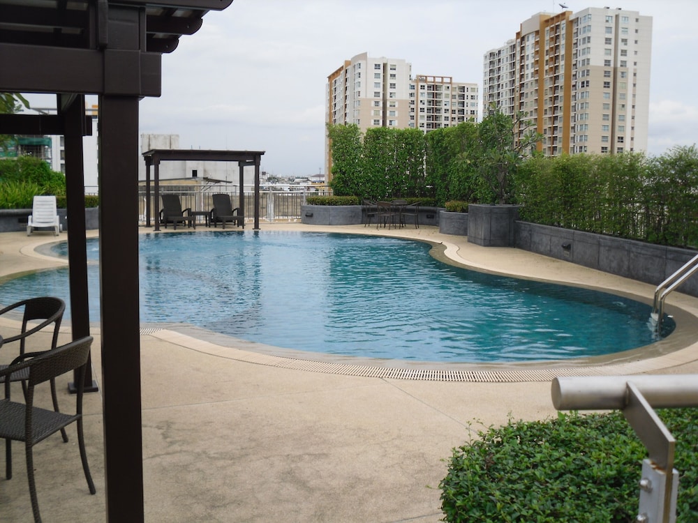 Golden Pearl Residences 46/50