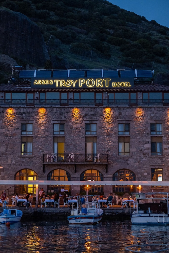Assos Troy Port Hotel 1/47
