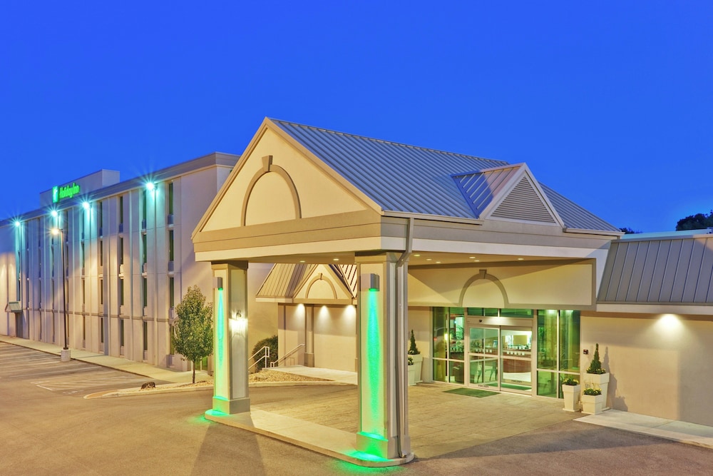 Holiday Inn Bloomington 4/53