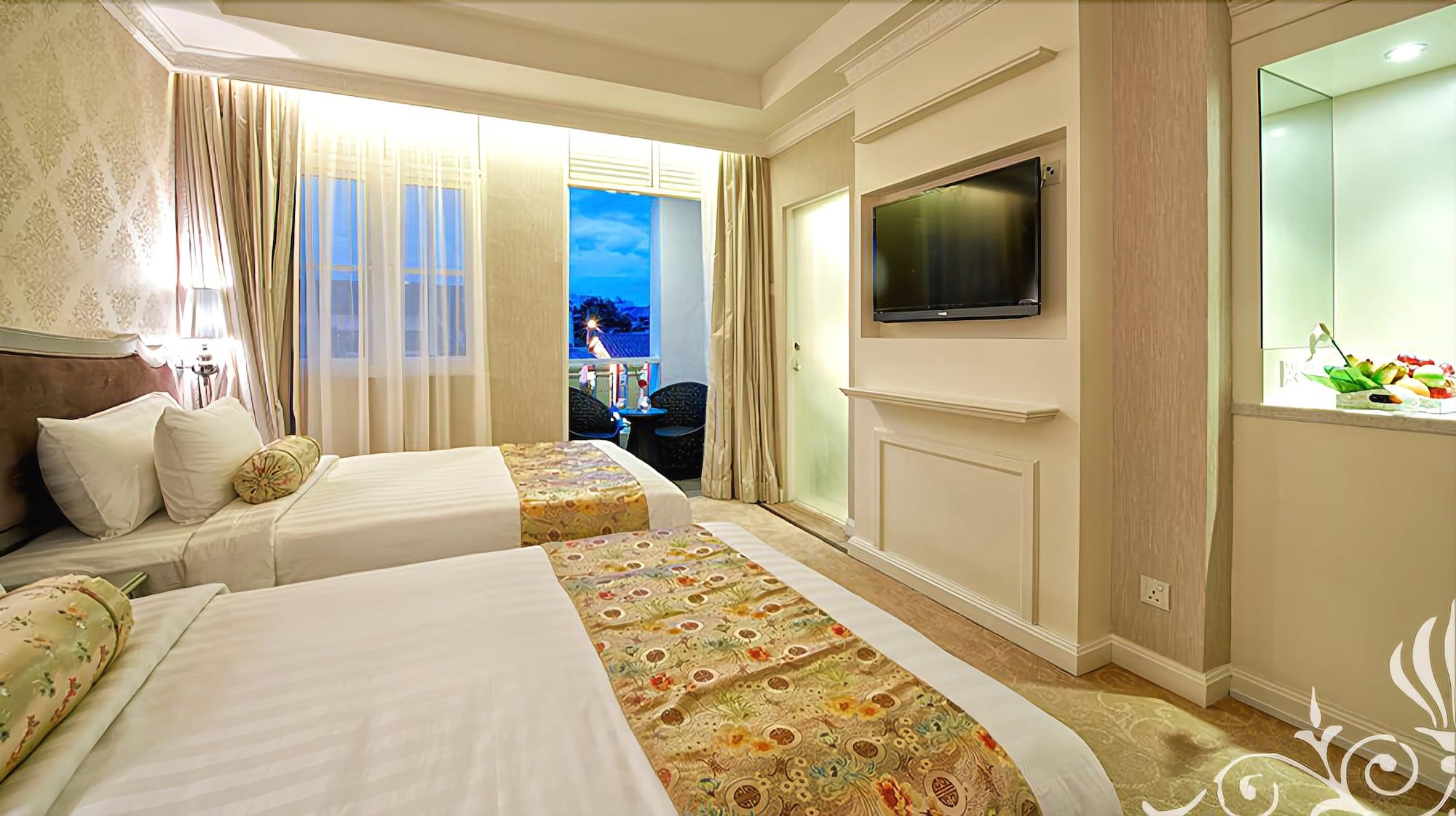 RC Hotel 10/34