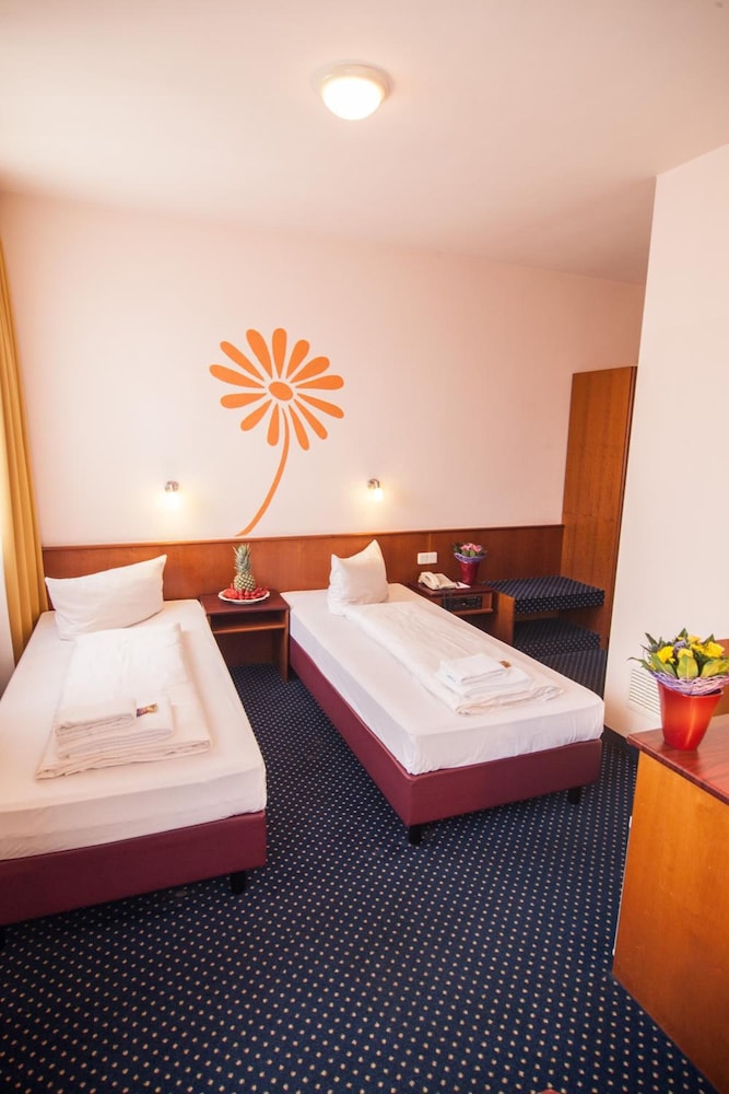 RESIDENZ HOTEL 18/48