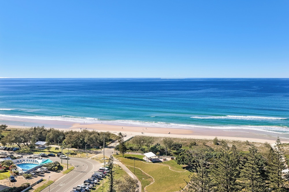 ULTIQA Beach Haven on Broadbeach 43/50