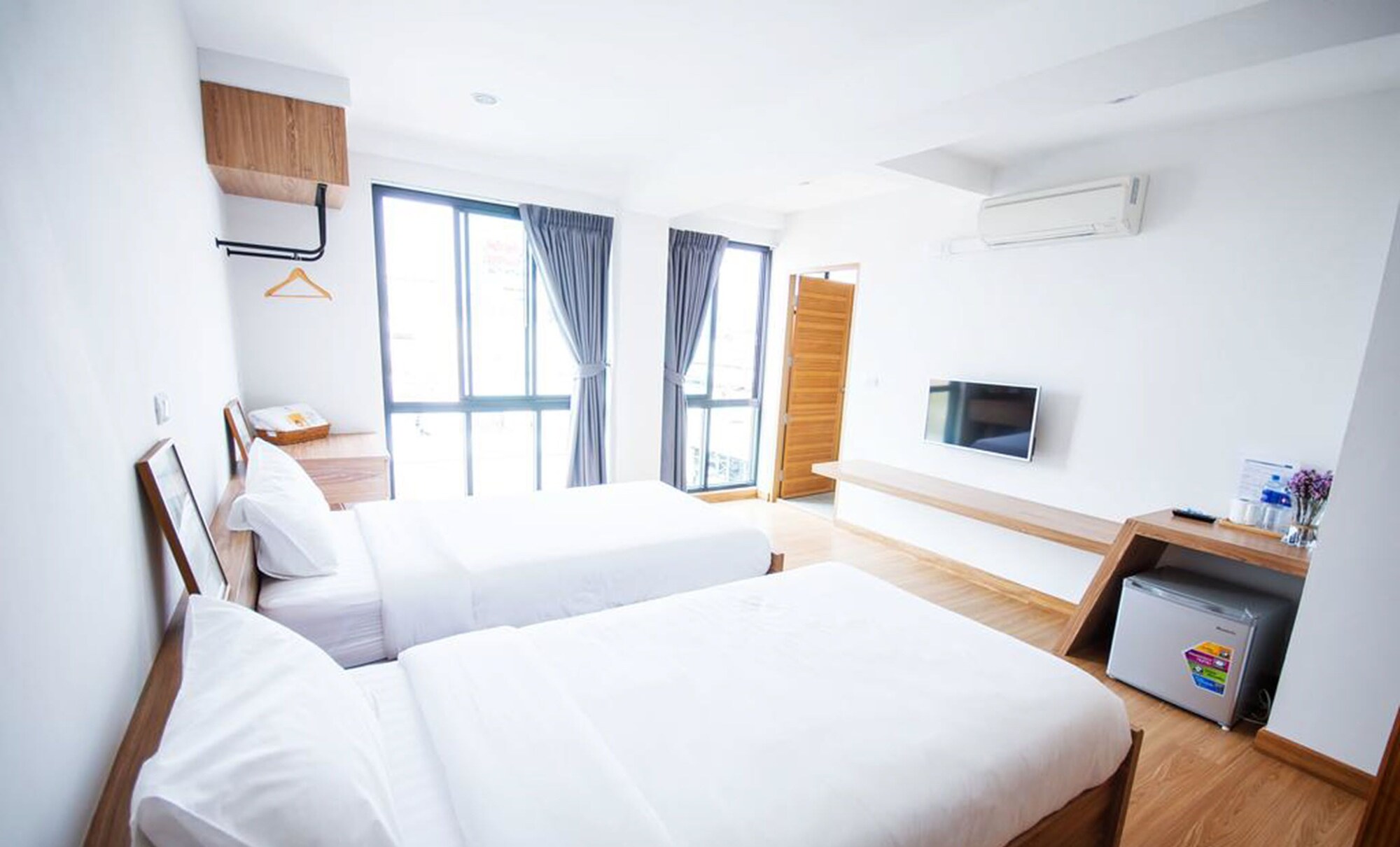 STANDARD, TWIN BEDS