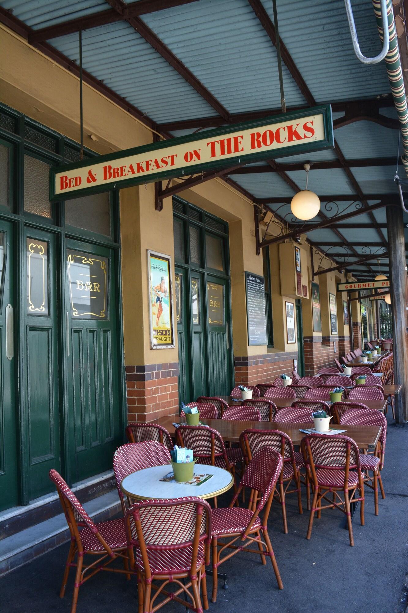 AUSTRALIAN HERITAGE HOTEL 40/53