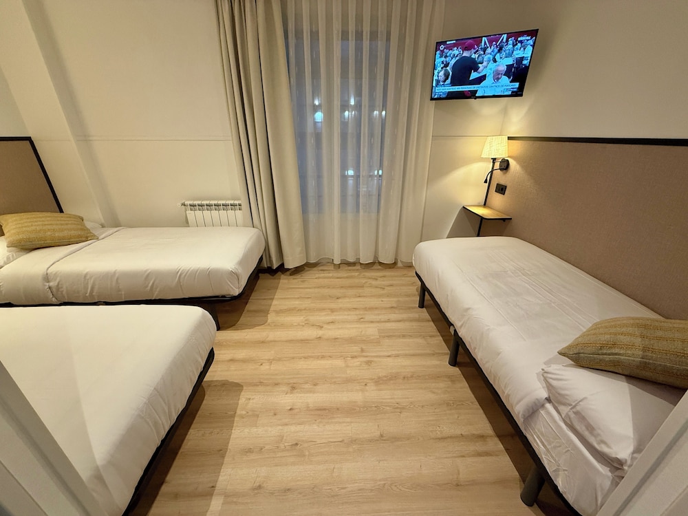 Mucho Madrid Hostel 12/49