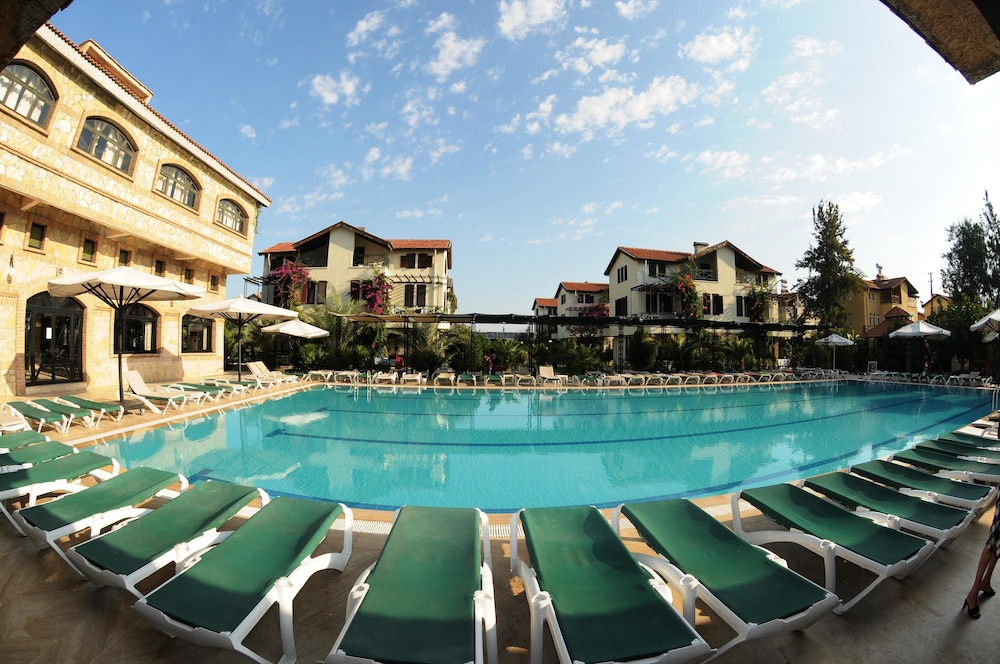 Belkon Hotel 8/72