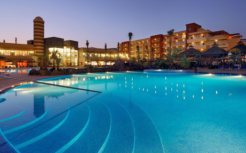 Elba Carlota Beach & Convention Resort 1/72