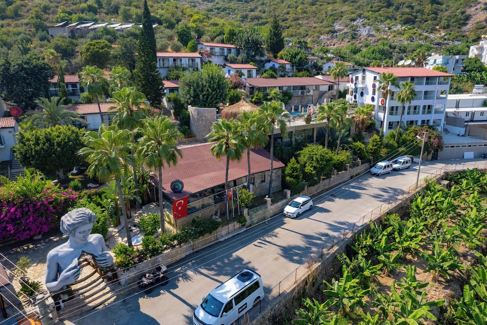 La Finca Hotel 58/63