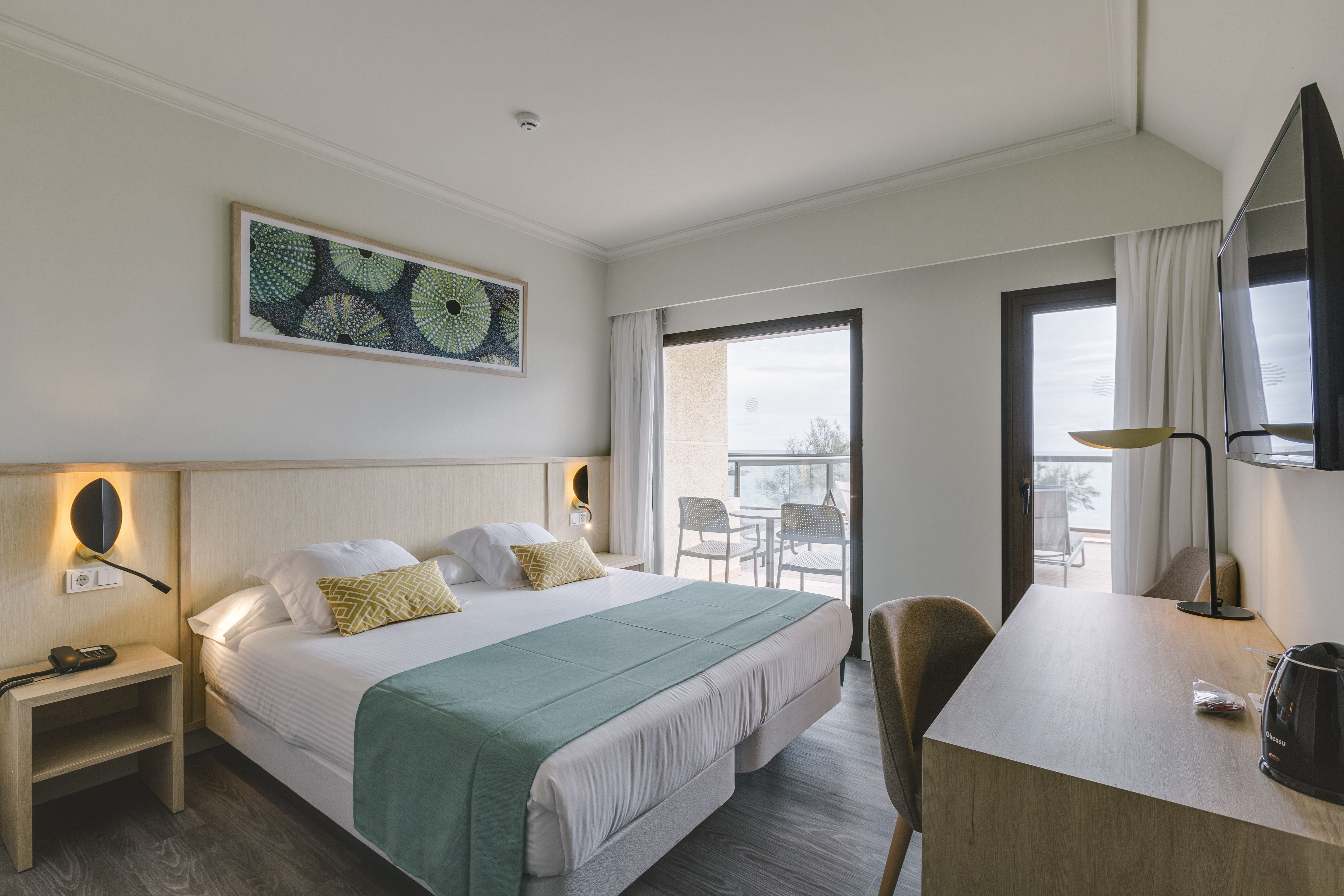 Room, Double Bed, Sea Front