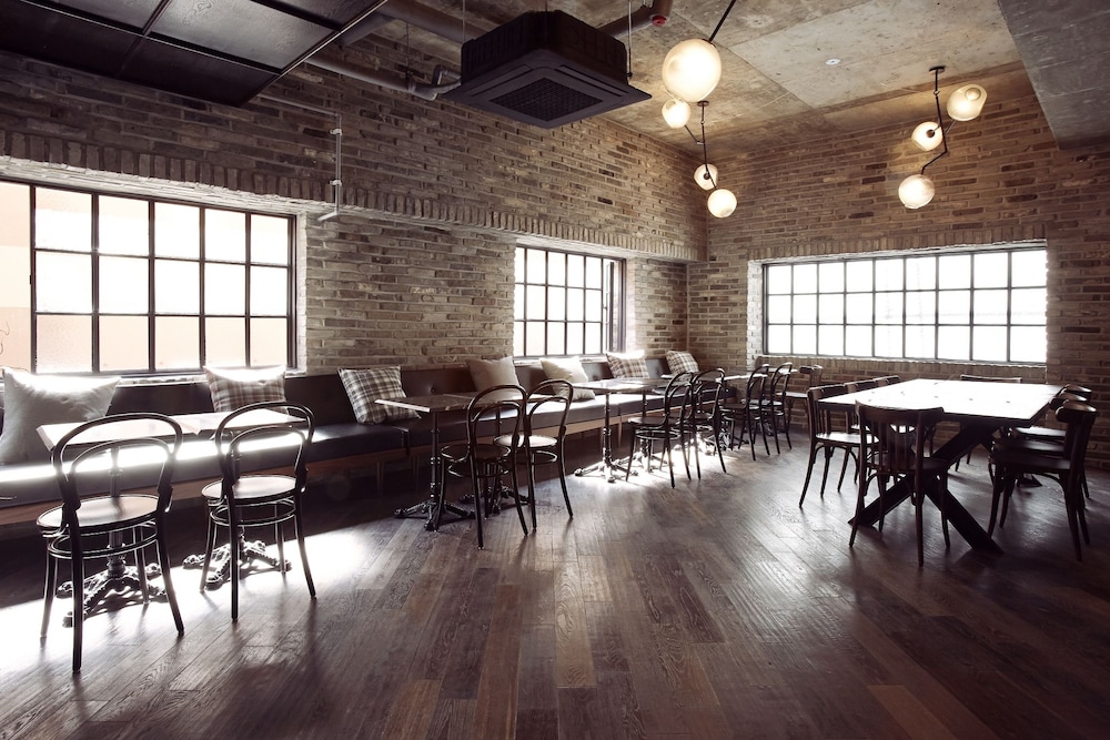 js the classic hotel