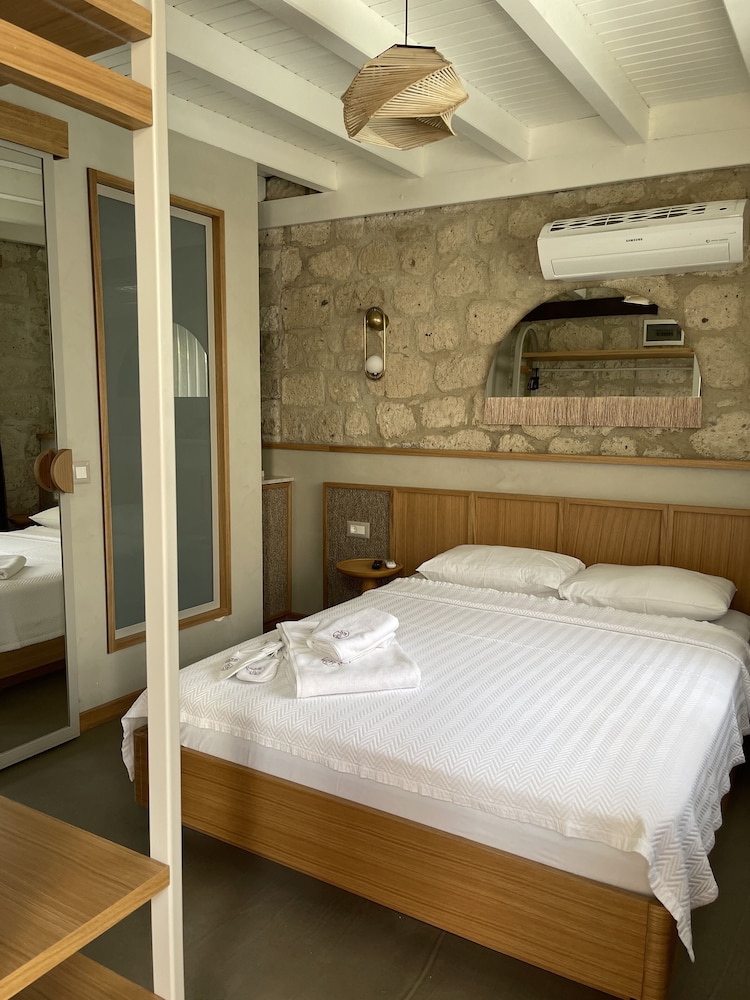 Monk Hotel Alacati - Adults Only 12/47