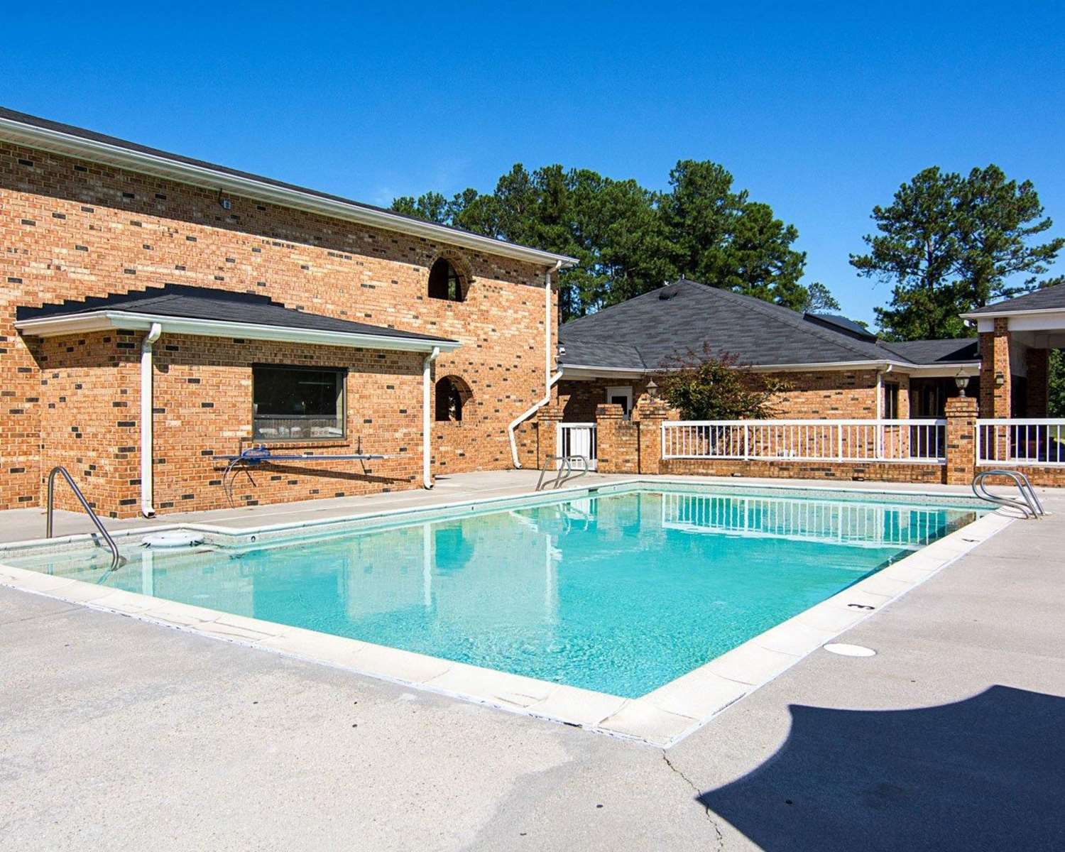 Quality Inn Petersburg Fort Lee Area 6/25