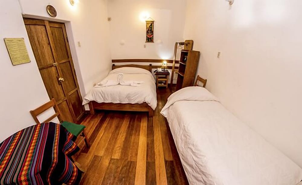 Hostal El Grial 36/53
