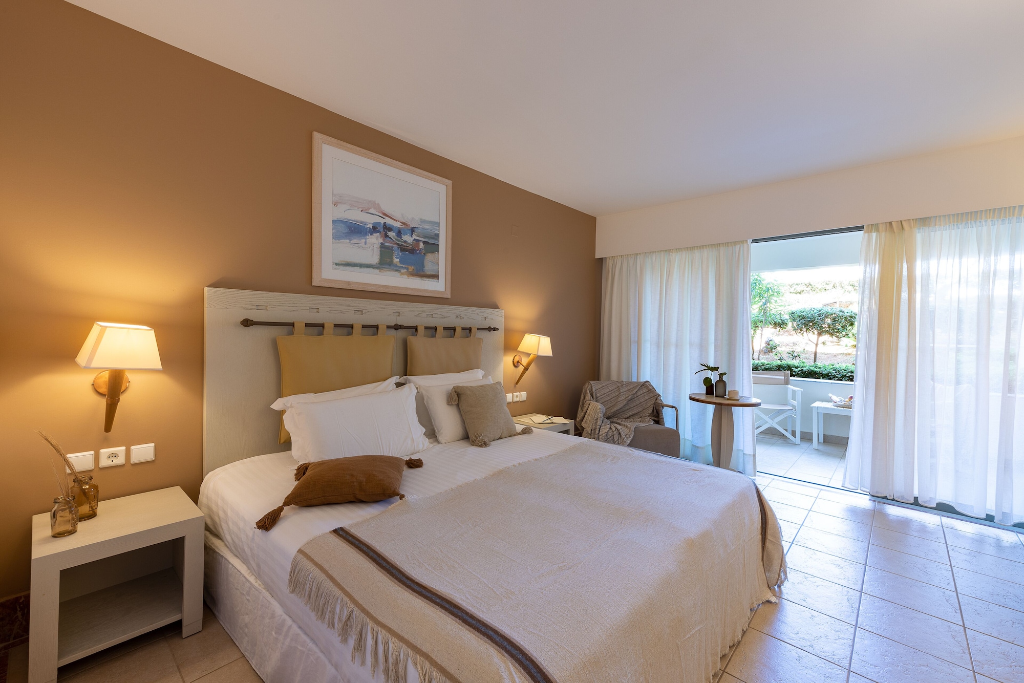 Economy, Basement, Twin Beds, Sofa