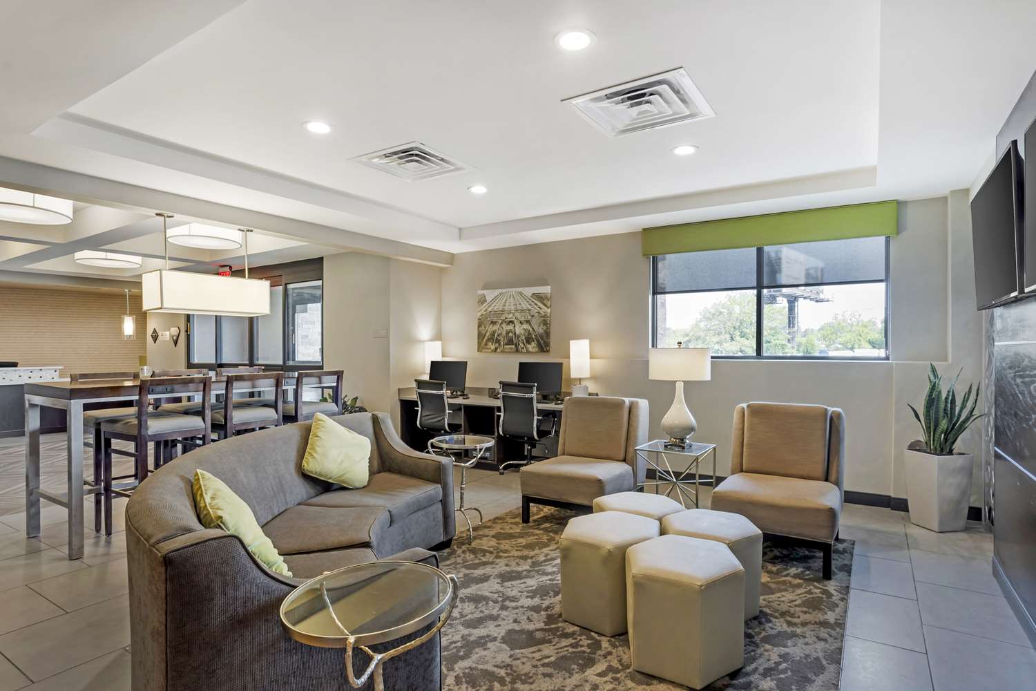 Best Western Plus Philadelphia-Pennsauken Hotel 25/32