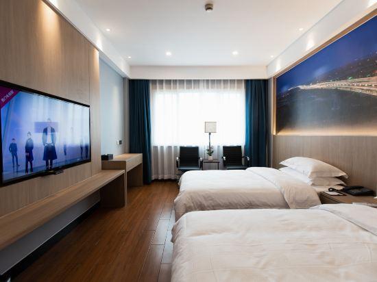 Elegant, Twin Beds