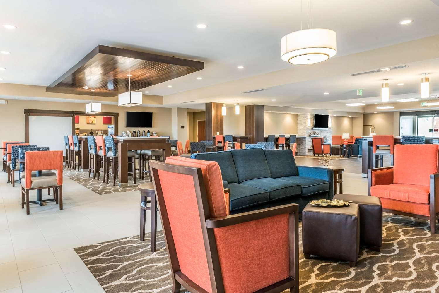 Comfort Suites Florence - Cincinnati South 23/40