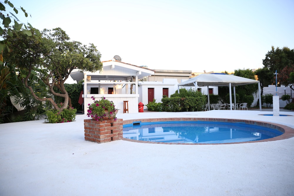 Assinos Palace Hotel 24/28