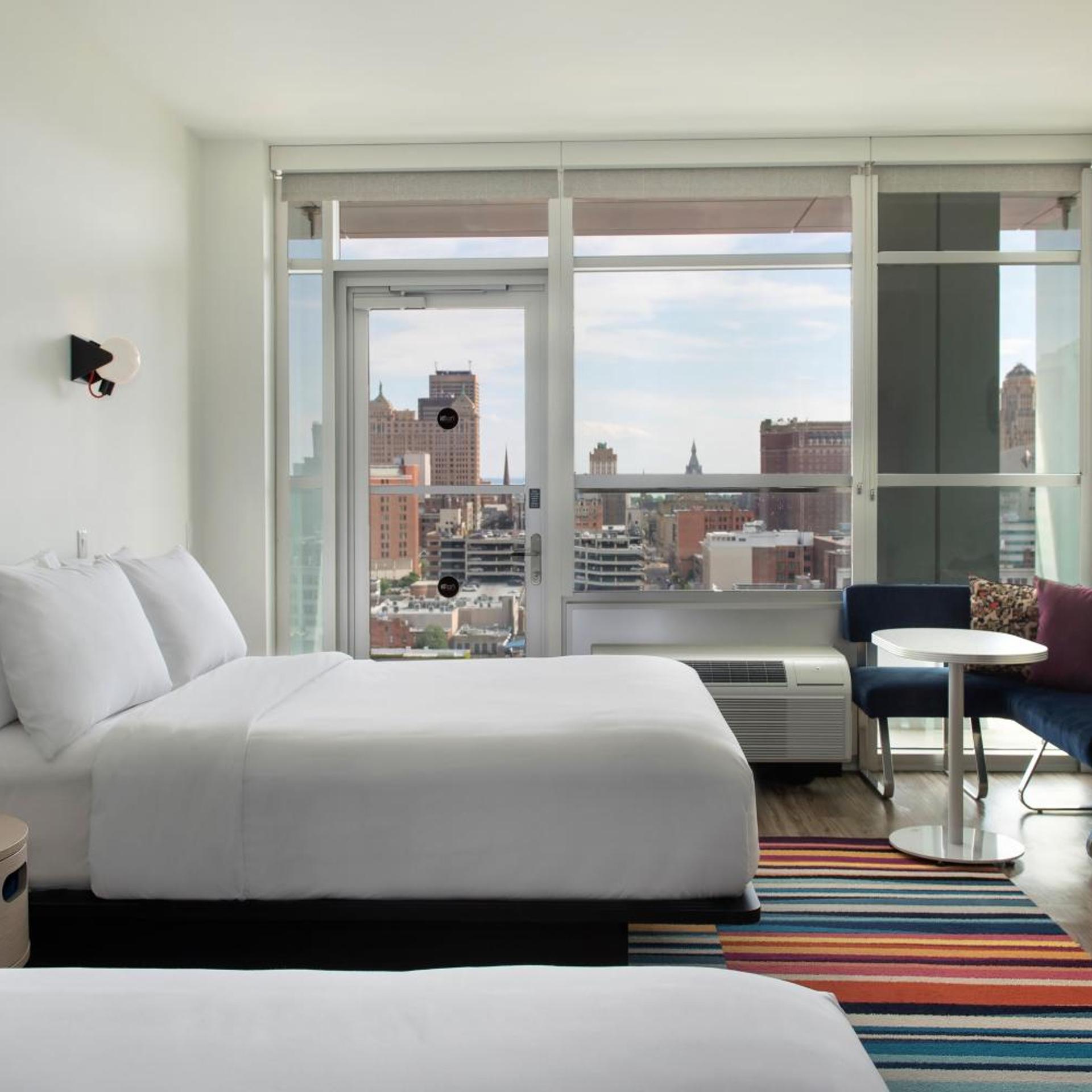 Aloft, Guest Room, 2 Double Beds, Balcony