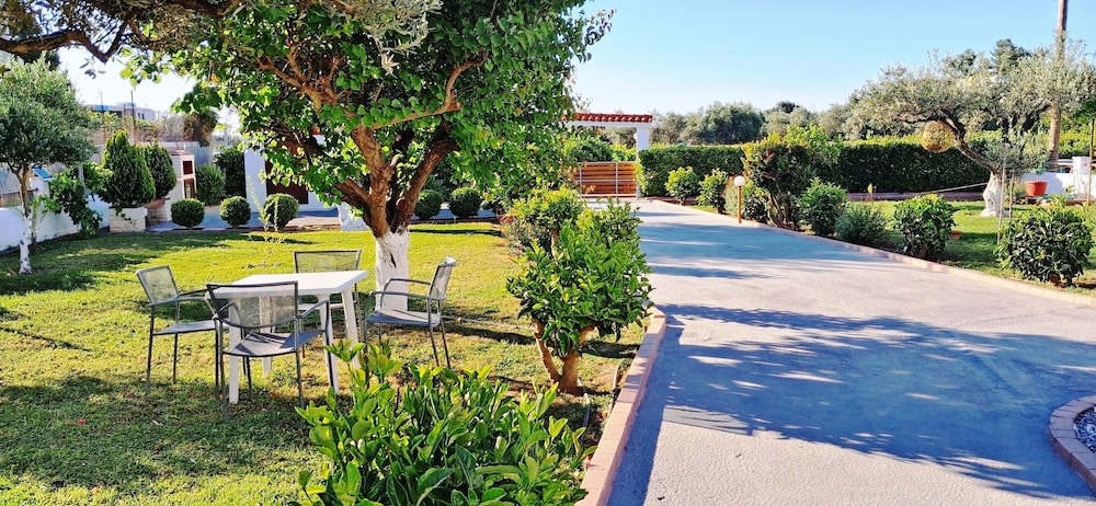 Villa Maroula 33/41