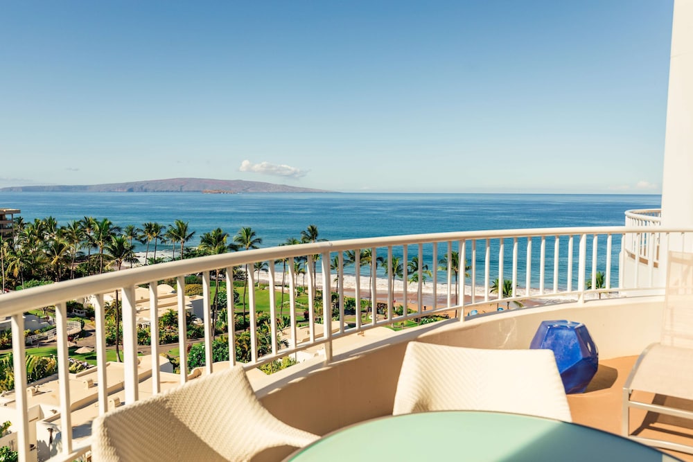 Fairmont Kea Lani Maui 9/74