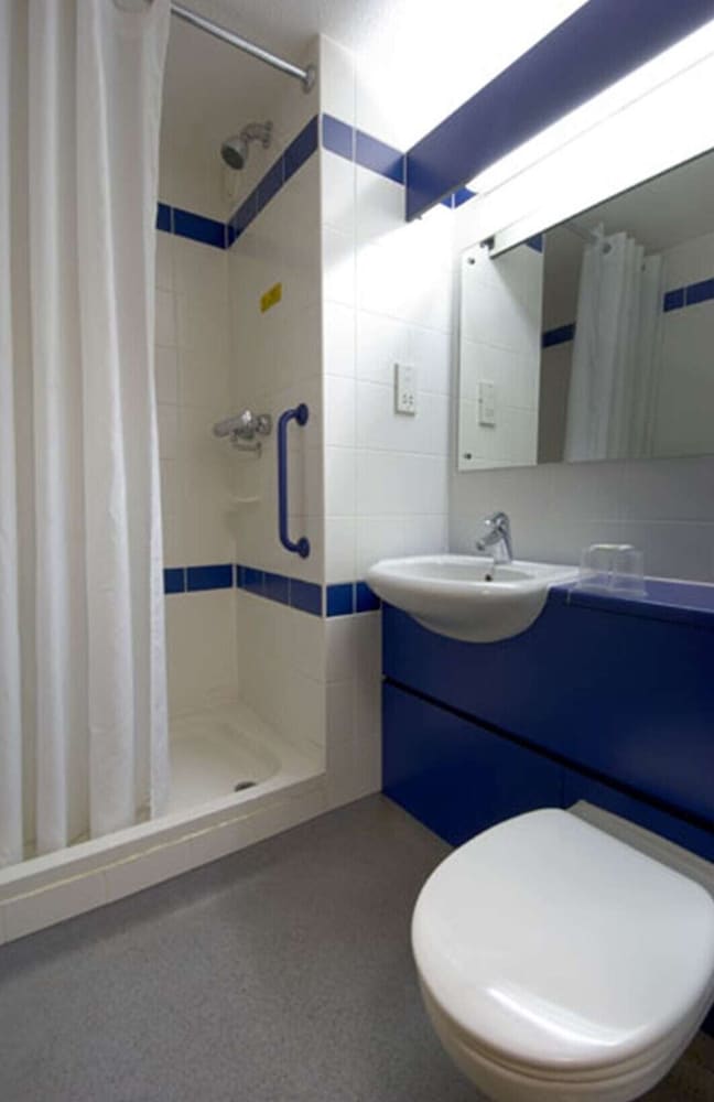 Travelodge Inverness Fairways 28/36