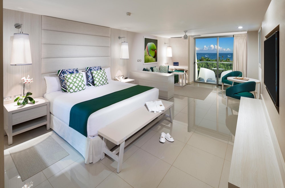 JUNIOR SUITE, DELUXE, OCEAN VIEW