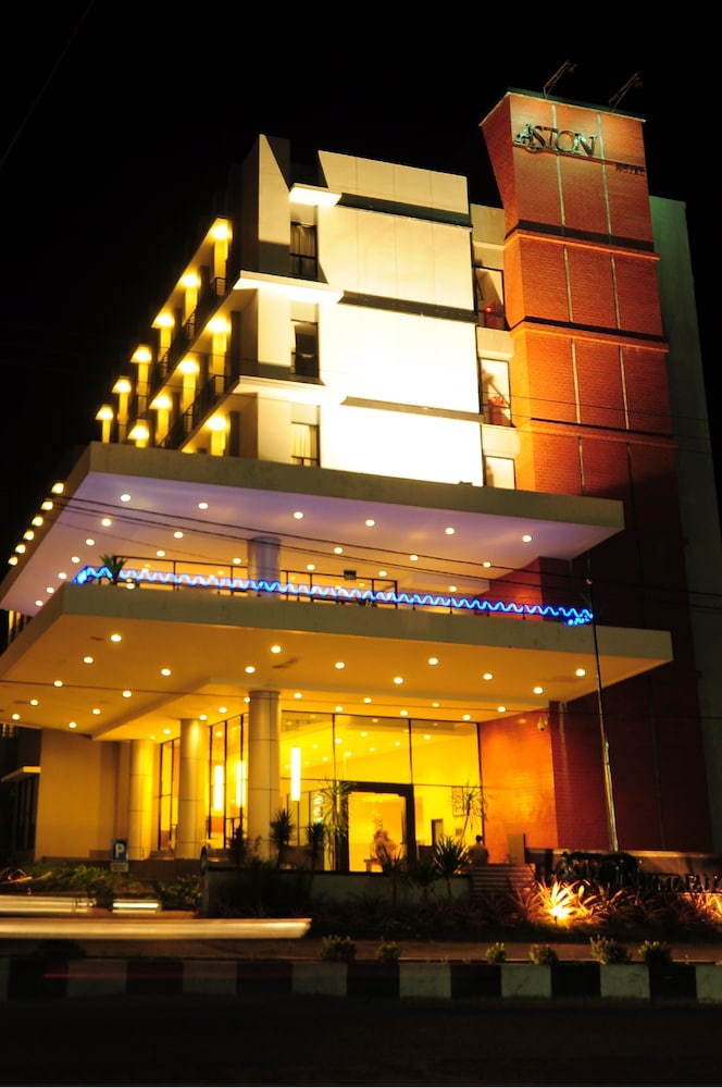 Aston Ketapang City Hotel in KETAPANG