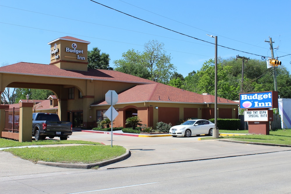 Budget Inn 37/39