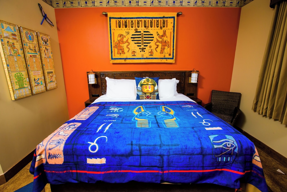 Legoland Florida Hotel 11/50