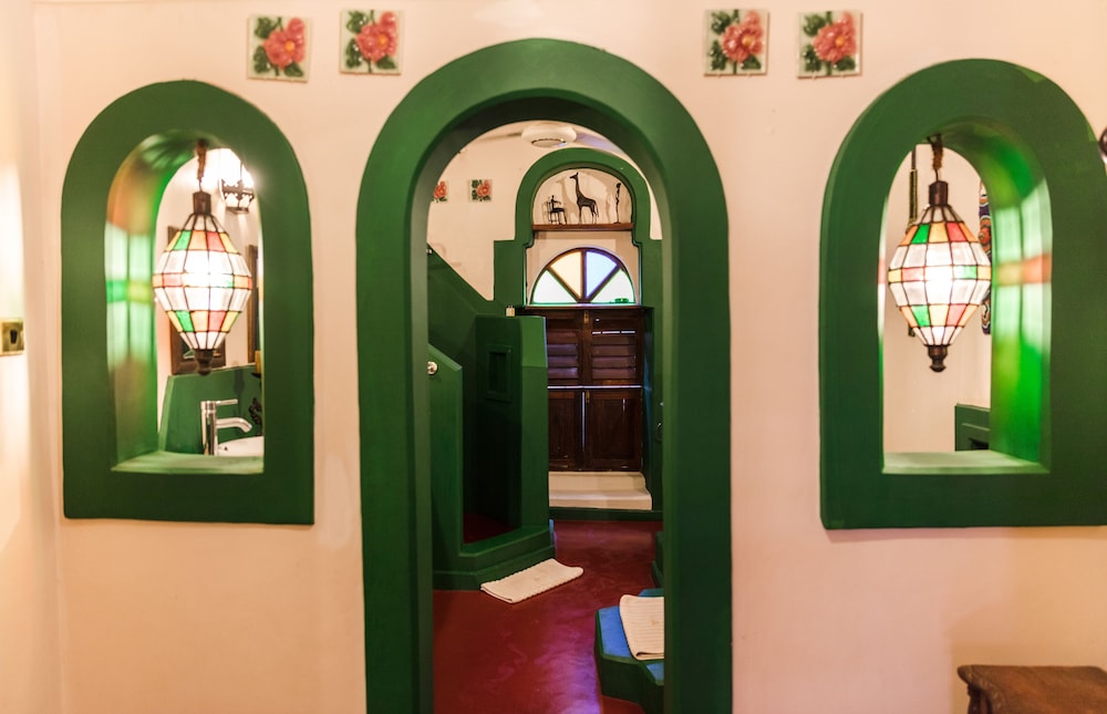 Jafferji House 32/77