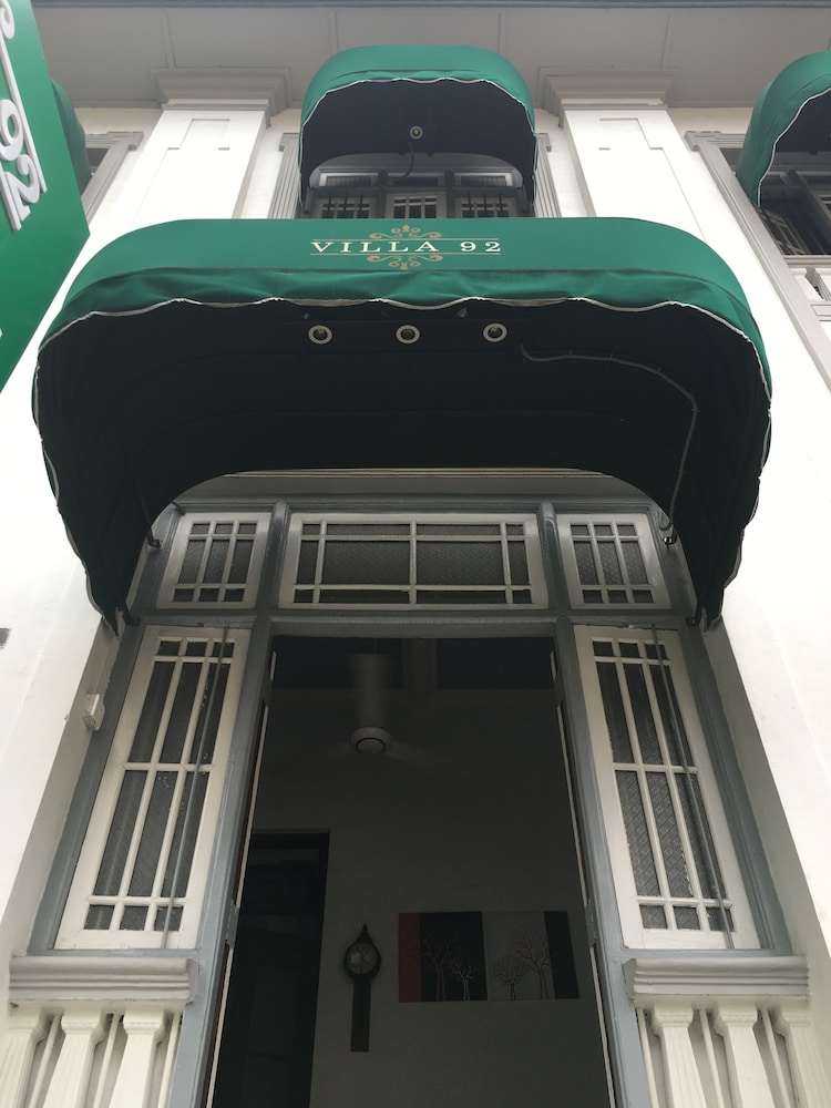 Villa 92 4/69