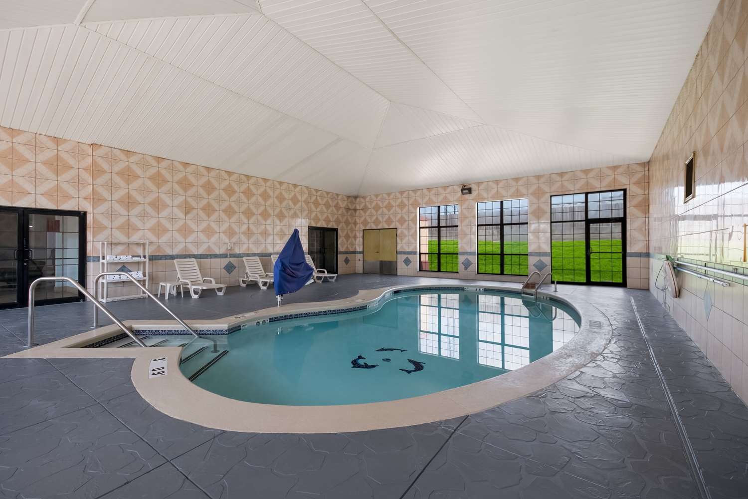 Quality Inn & Suites Oklahoma City North 5/14