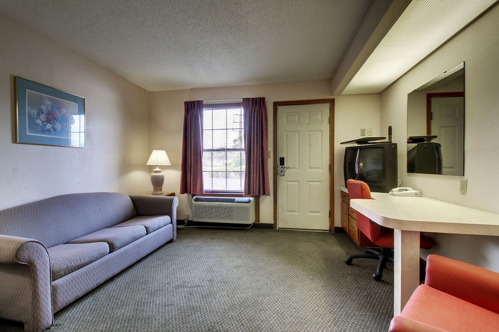 Key West Inn Pensacola 24/30