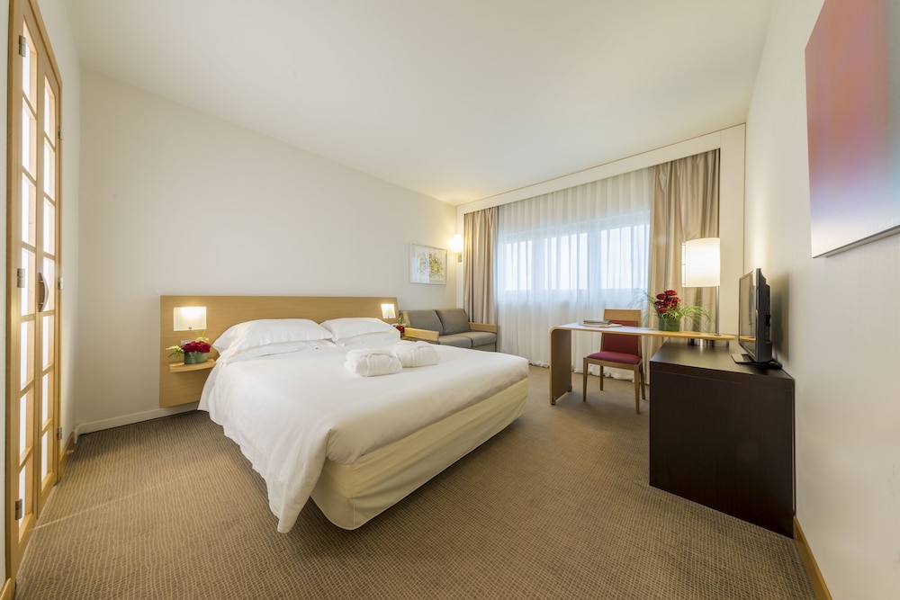 The Sydney (ex Novotel Bologna Fiera) 20/69
