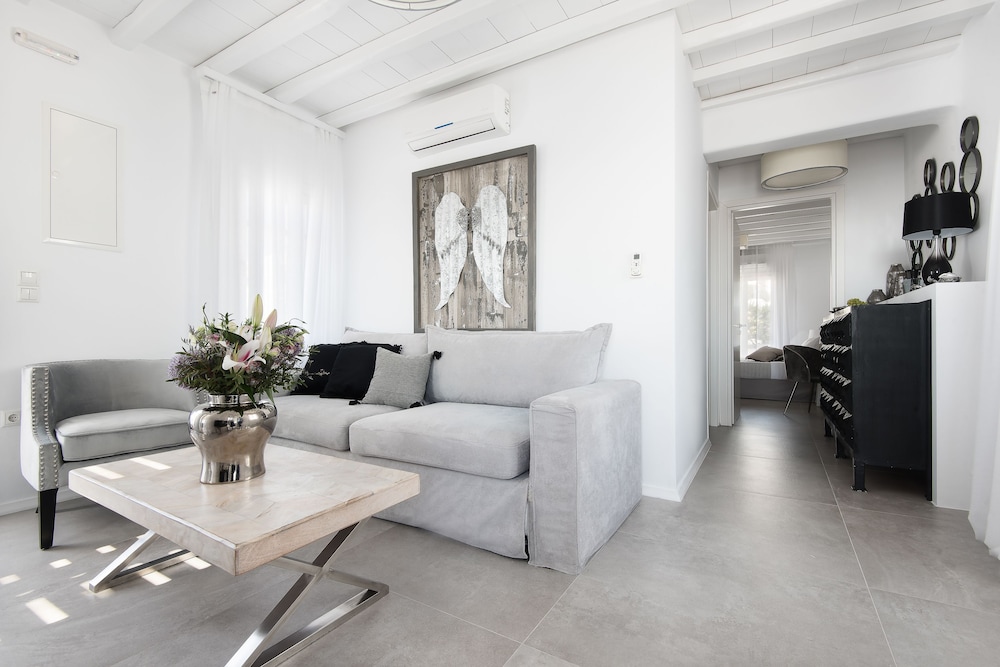 Riva Suites 34/50
